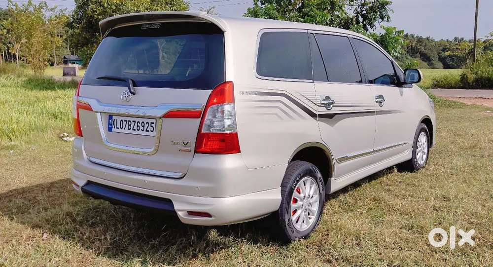 Toyota Innova Diesel 2014