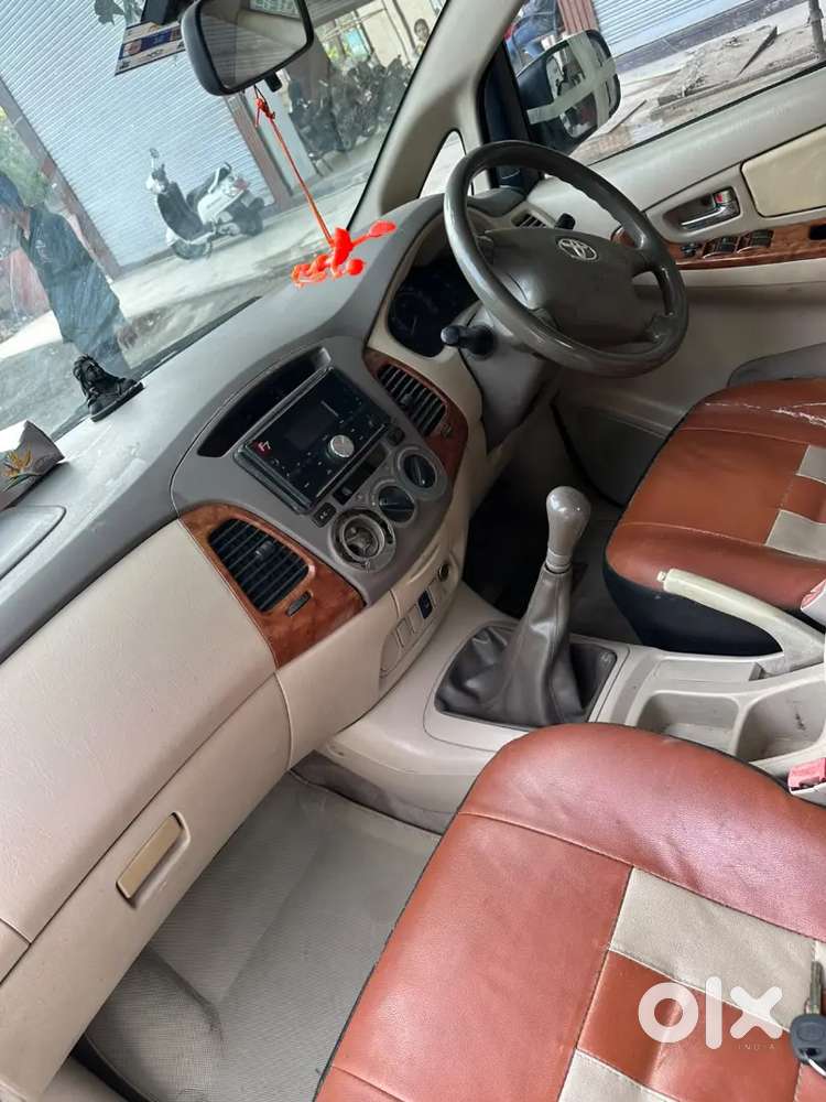 Toyota Innova 2.5 V 2009