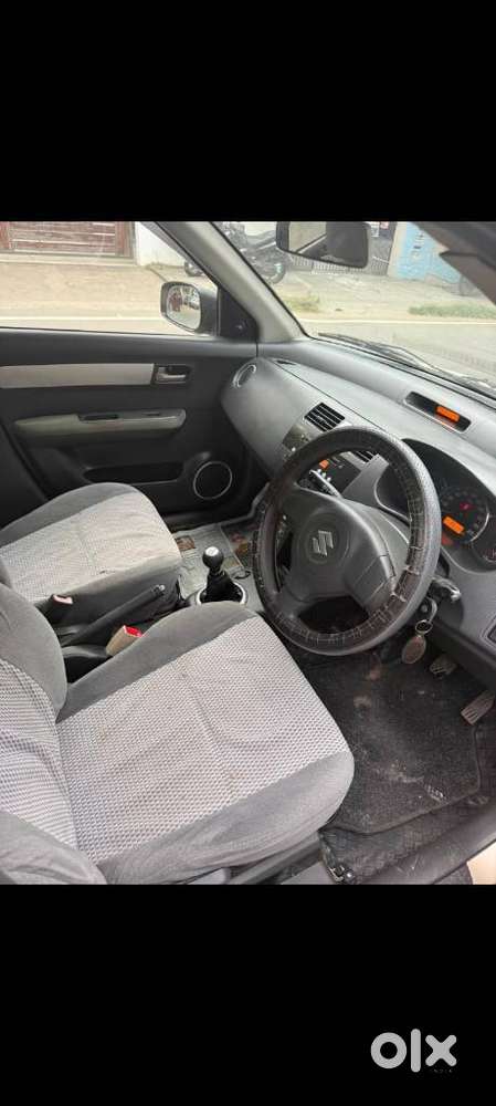 Maruti Suzuki Swift Dzire Vxi Optional, 2011, Petrol