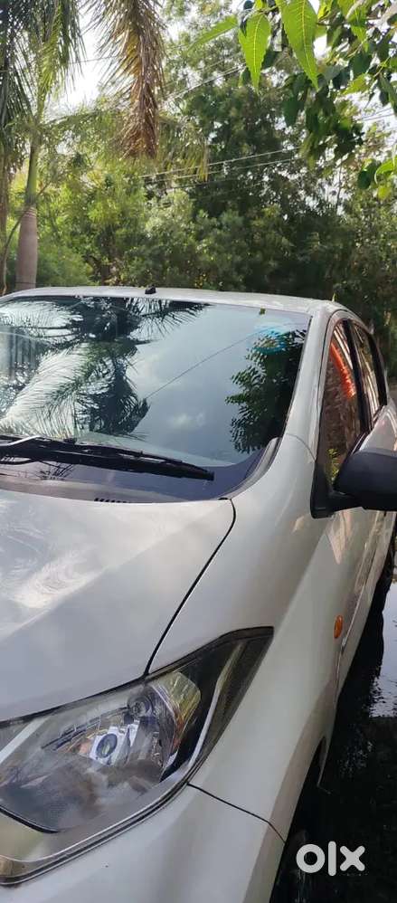 Air Force Personnel Driven Top Condition Datsun Redi Go