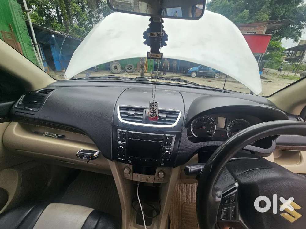 Maruti Suzuki Dzire 1.2 Zxi Petrol 2012