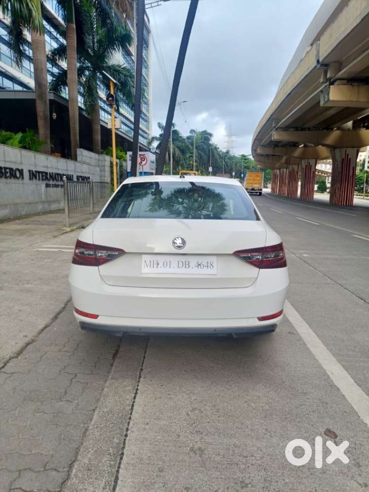 Skoda Superb Style 1.8 Tsi At, 2018, Petrol