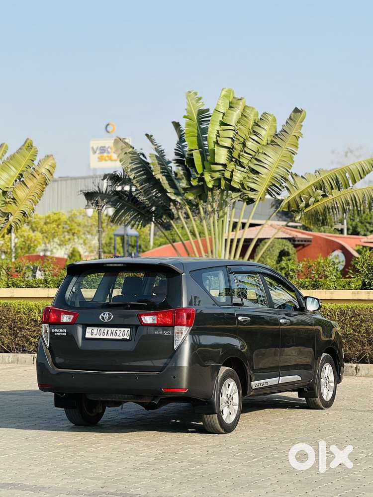 Toyota Innova Crysta 2.4 Vx Mt 8s, 2016, Diesel