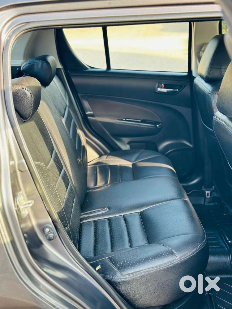 Maruti Suzuki Swift Vxi Optional, 2016, Petrol