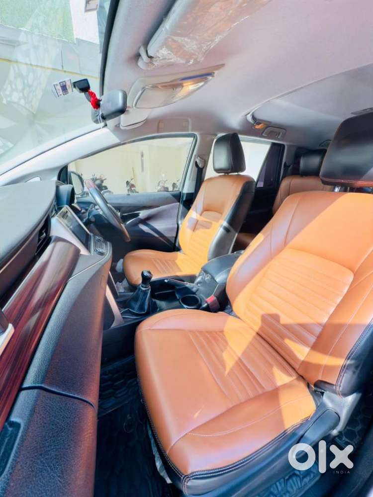 Toyota Innova Crysta 2.4 V, 2016, Diesel