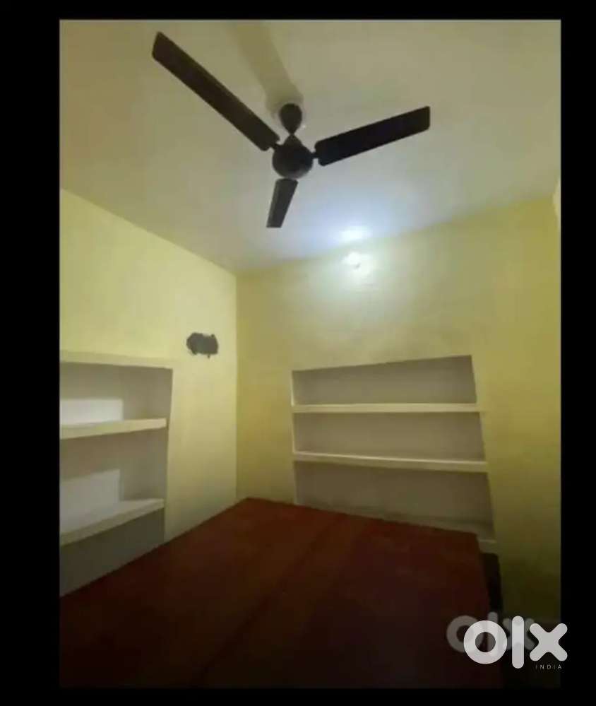 2 room on rent