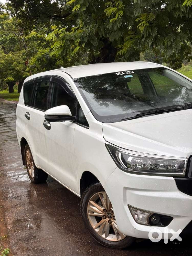 Toyota Innova Crysta 2019