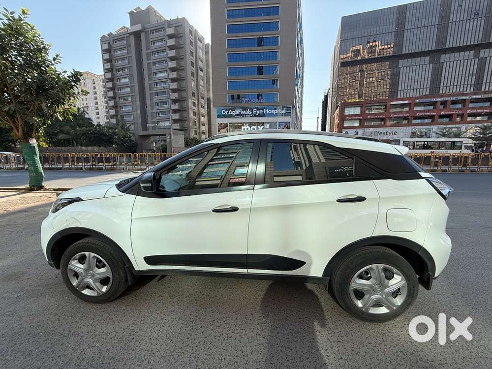 2023 Tata Nexon Petrol Manual
