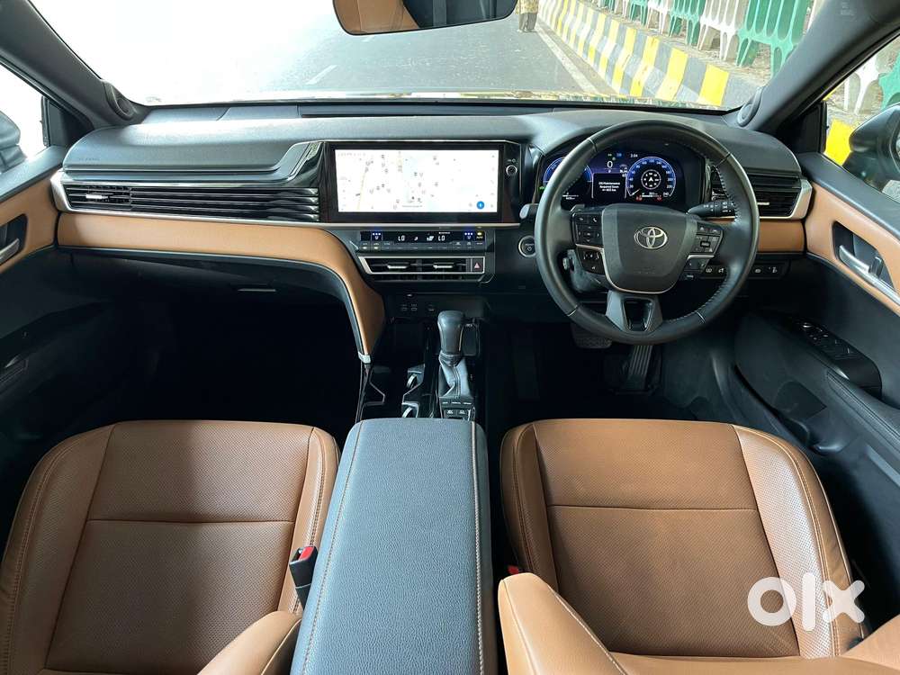 Toyota Camry Hybrid, 2025, Cng & Hybrids