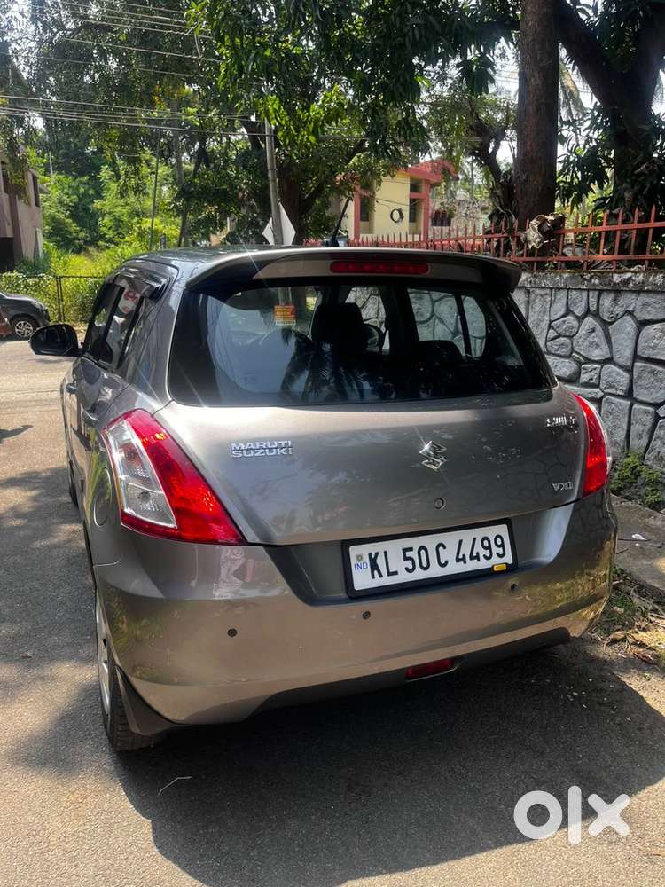 Maruti Suzuki Swift Vxi 1.2 Abs Bs-iv, 2013, Petrol