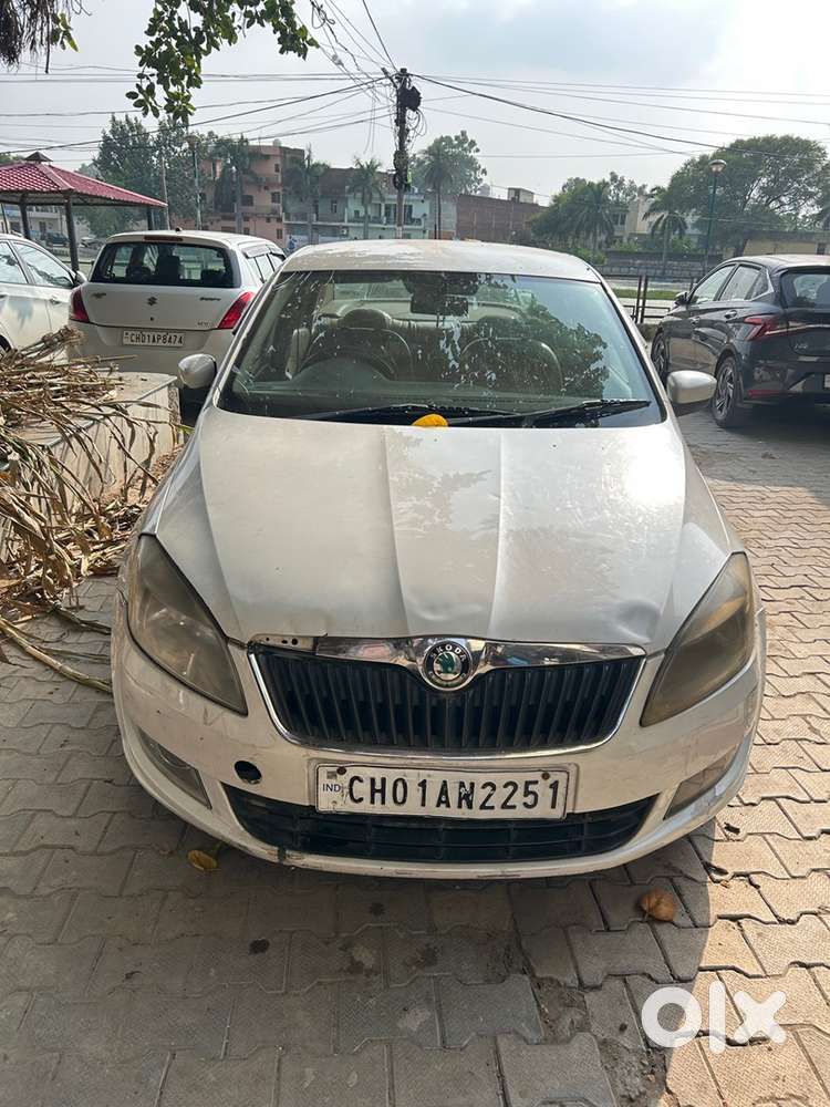 Skoda Rapid 2012 Diesel 900000 Km Driven