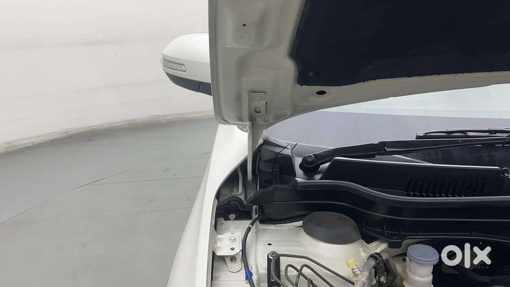 Maruti Suzuki Vitara Brezza 1.5 Zxi At, 2021, Petrol