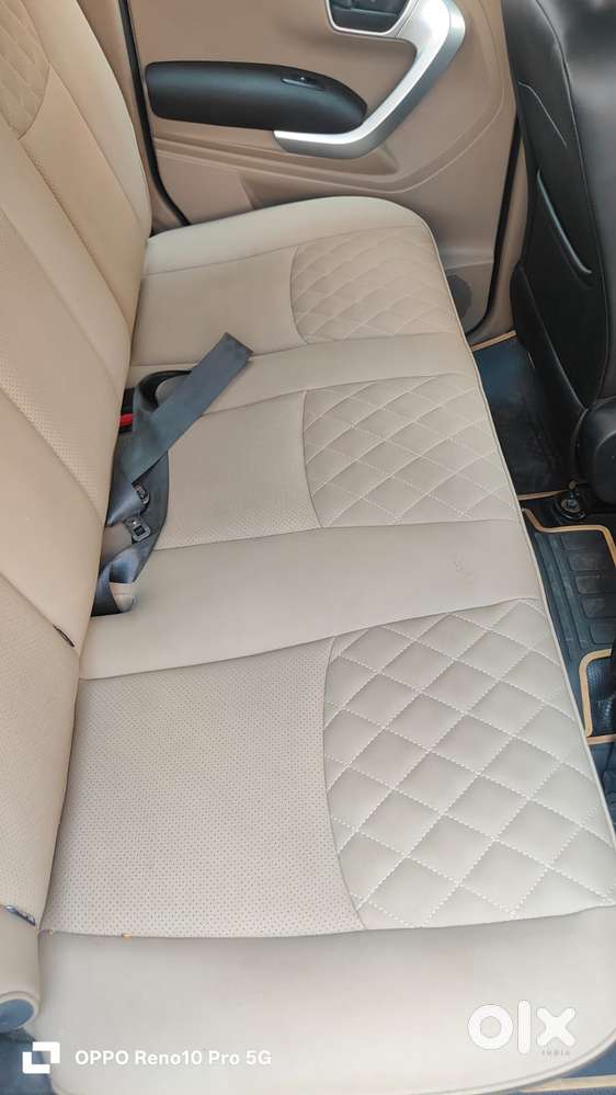 Mahindra Tuv 300 T10 Dual Tone, 2018, Diesel