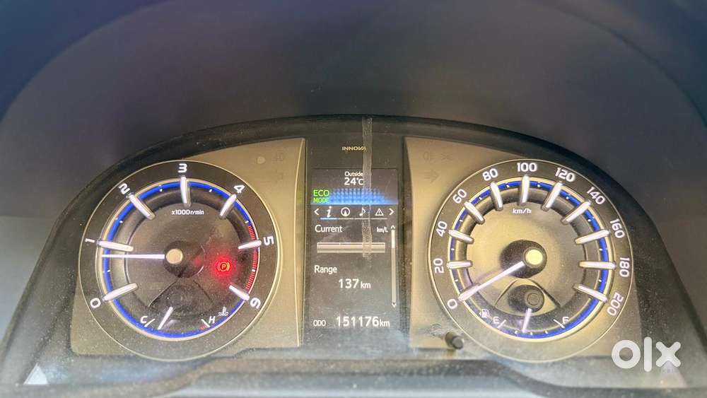 Toyota Innova Crysta 2.4 Vx Mt 8s, 2017, Diesel