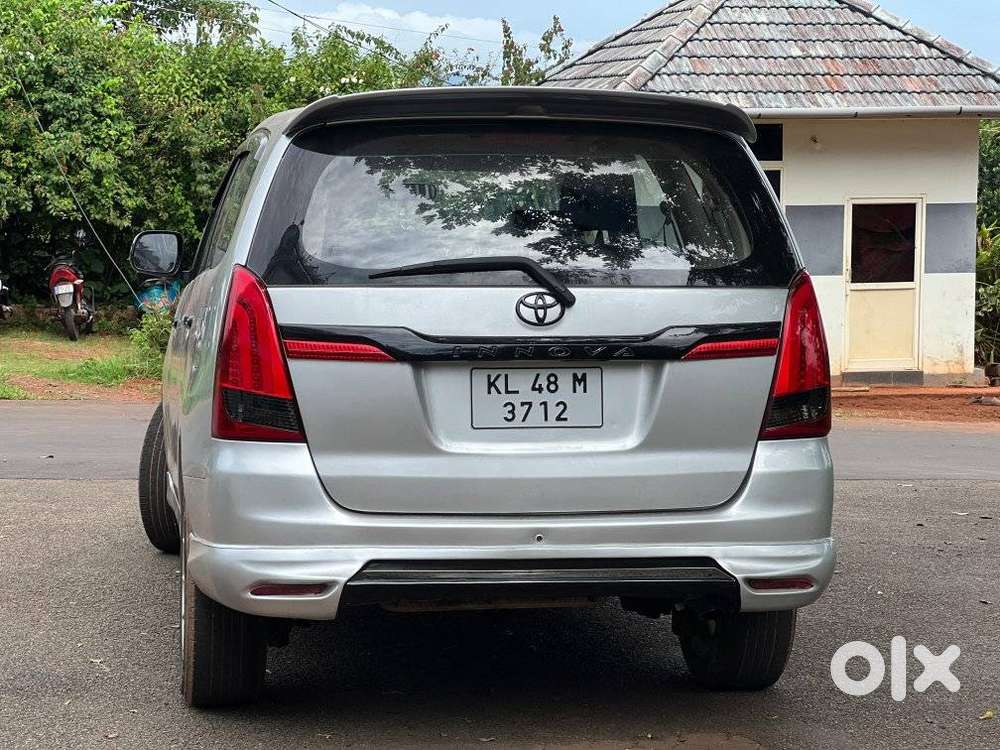 Toyota Innova 2.5 Ev Cs 7 Str Bsiv, 2010, Diesel