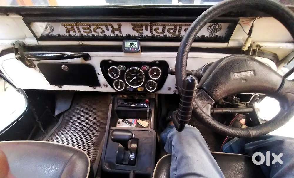 Mahindra Jeep