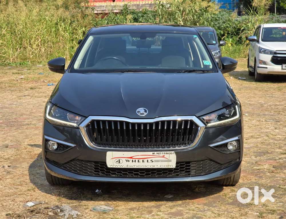 Skoda Slavia Style 1.0l Tsi At, 2023, Petrol