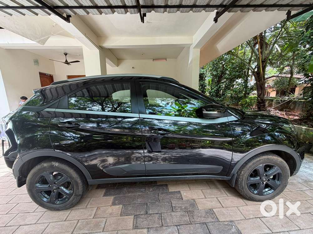 Tata Nexon Petrol 2022 Dark