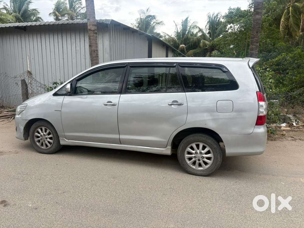2013 Toyota Innova 2.5 Diesel Manual