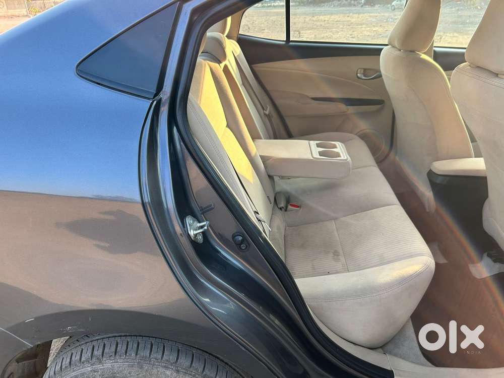 Toyota Yaris G Cvt, 2018, Petrol