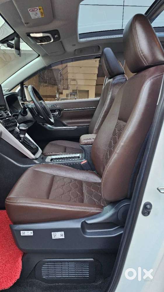 Toyota Innova Hycross 2.0 Zx (o) Hybrid 7 Str, 2025, Petrol