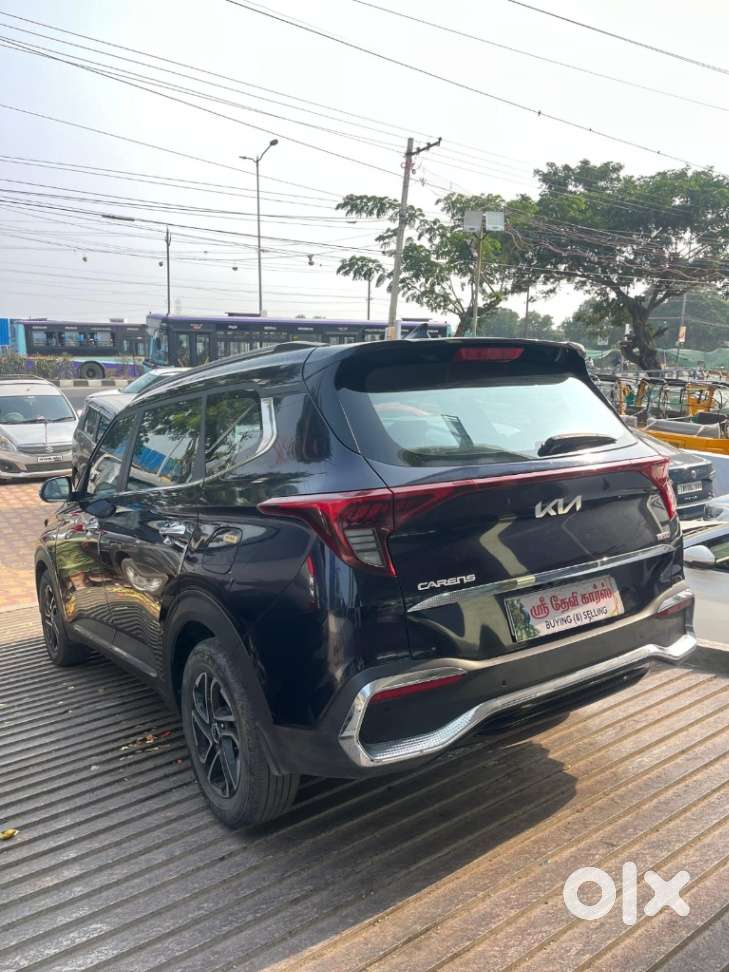 Kia Carens, 2022, Petrol