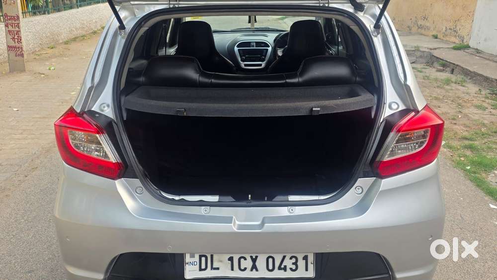 Tata Tiago 1.2 Revotron Xt (o), 2017, Petrol