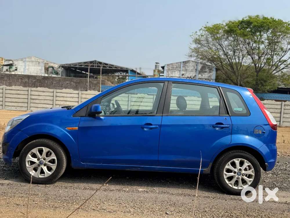Ford Figo 
2013 Top Model 
Diesel
