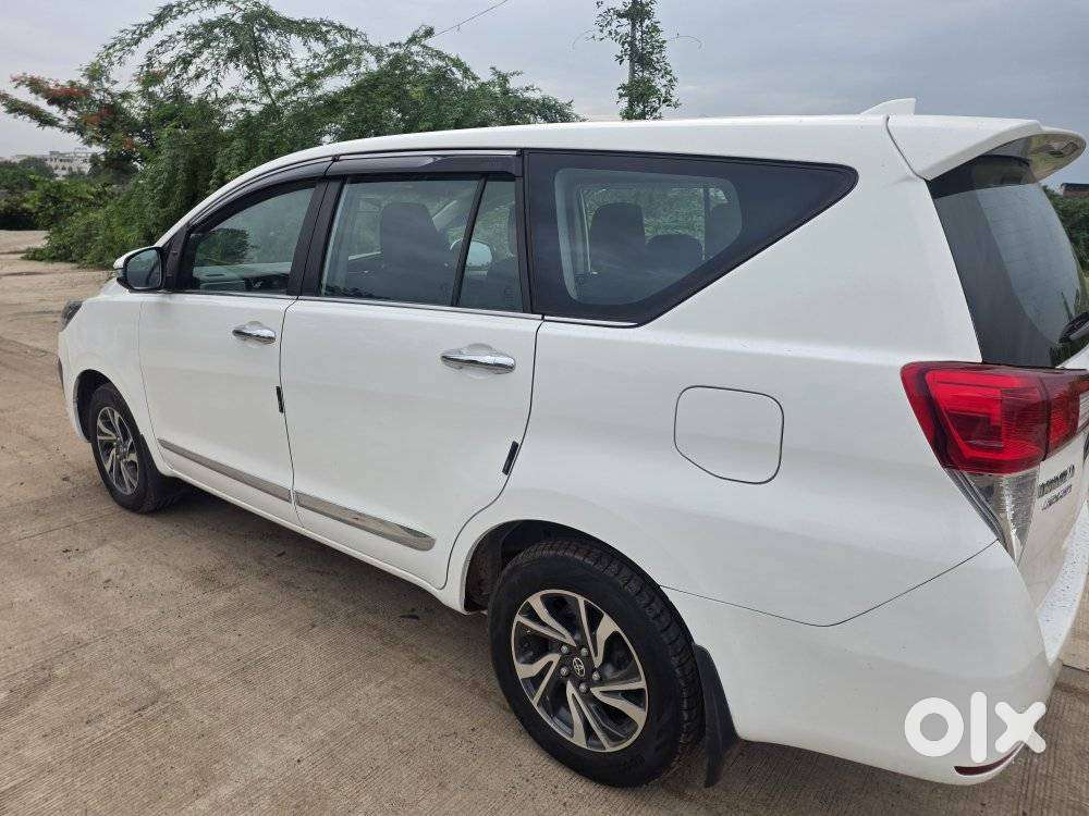 Toyota Innova Crysta 2.4 V 8 Str, 2021, Diesel