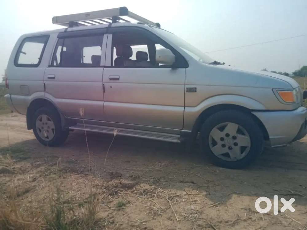 Chevrolet Tavera 2010 Diesel 240000 Km Driven