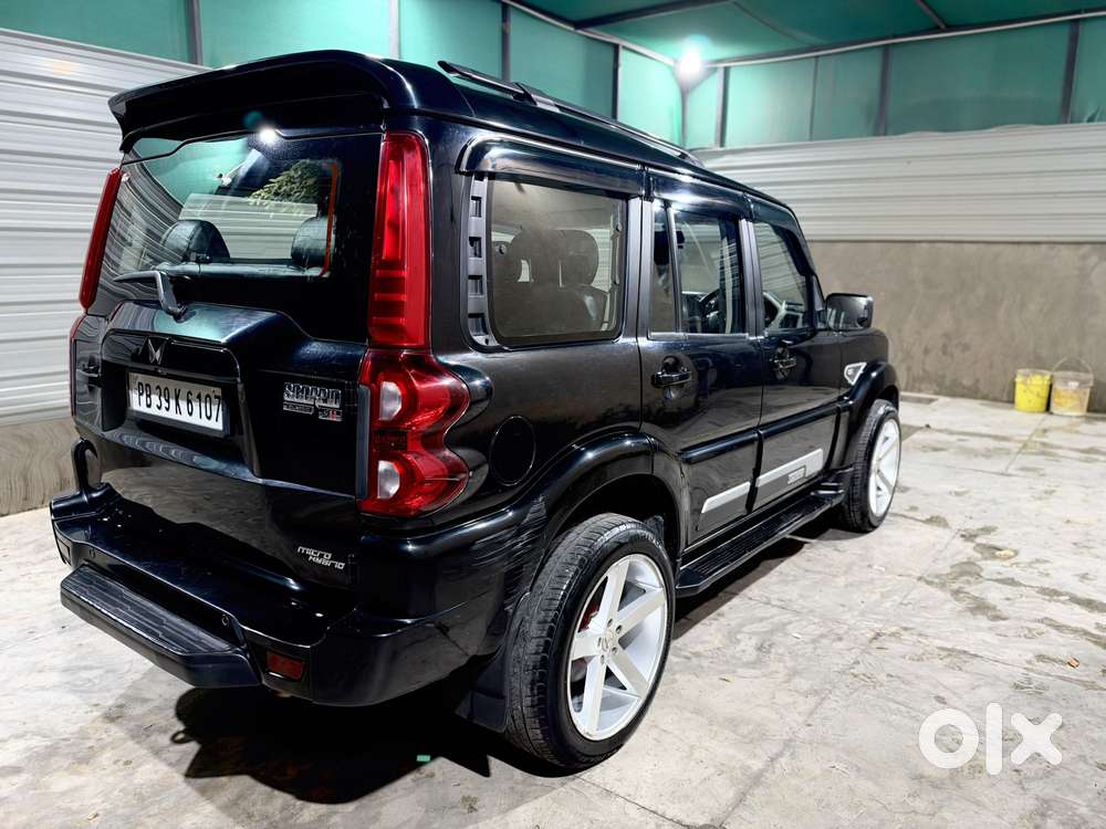 Mahindra Scorpio Classic 2.2 S 11 Mt 7 Str, 2022, Diesel
