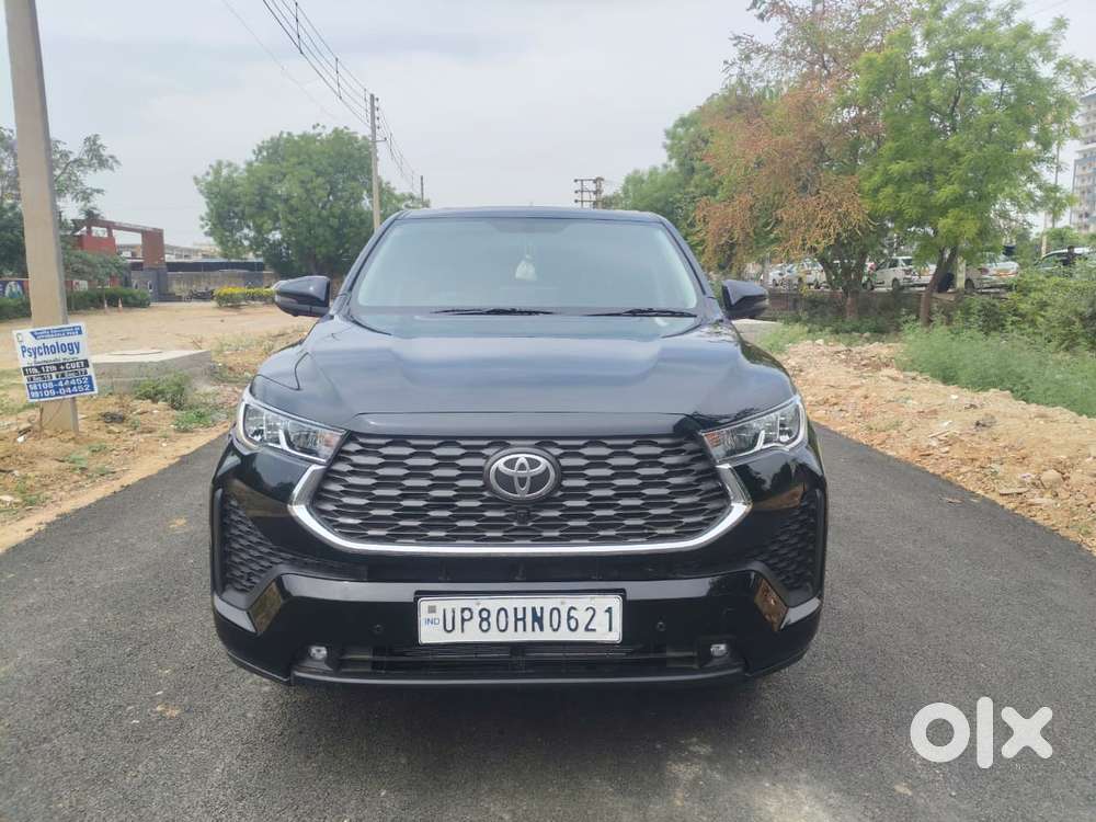 Toyota Innova Hycross 2.0 Vx (o) Hybrid 7 Str, 2025, Petrol