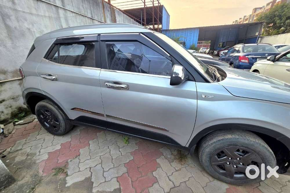 Hyundai Venue S Plus Mt 1.2 Kappa, 2024, Petrol