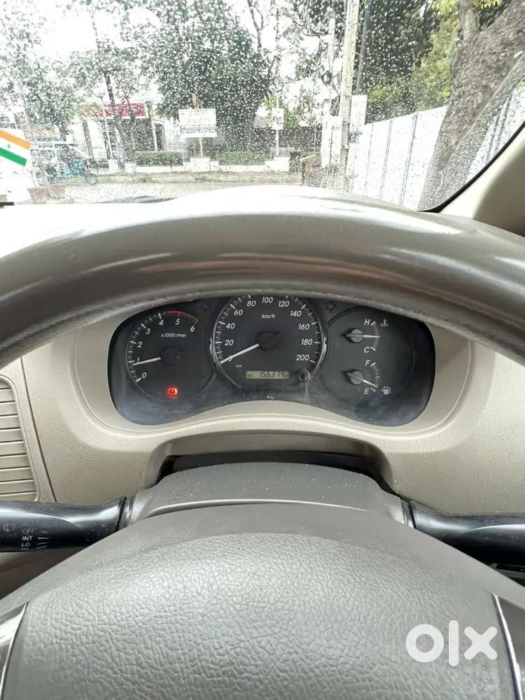 Toyota Innova 2014 Diesel Well Maintained