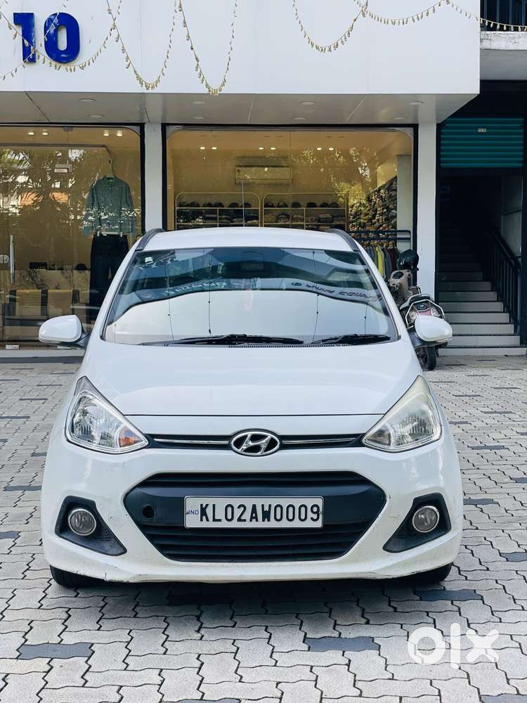 Hyundai Grand I10 2013-2016 At Sportz, 2015, Petrol