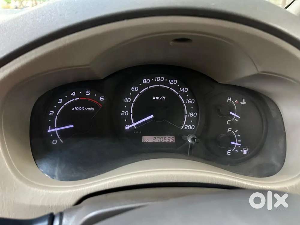 Toyota Innova 2.5 G 2011