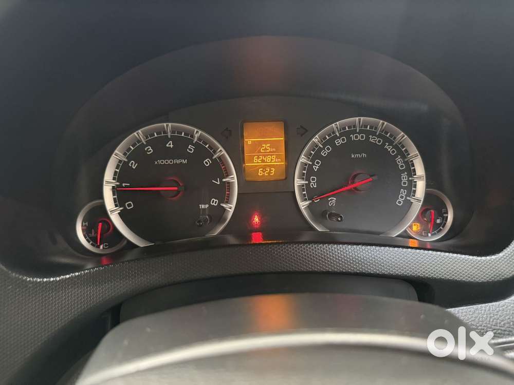 Maruti Suzuki Swift Vxi Optional, 2015, Petrol