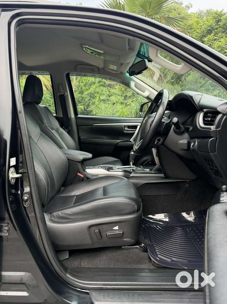 Toyota Fortuner [2021-ongoing] 2.7 2wd Petrol At, 2024, Petrol