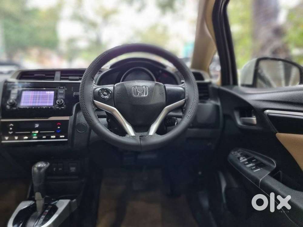 Honda Jazz V Cvt, 2017, Petrol