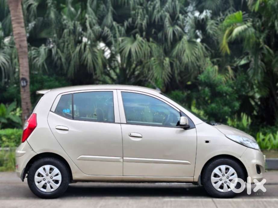 Hyundai I10 Sportz At, 2013, Petrol