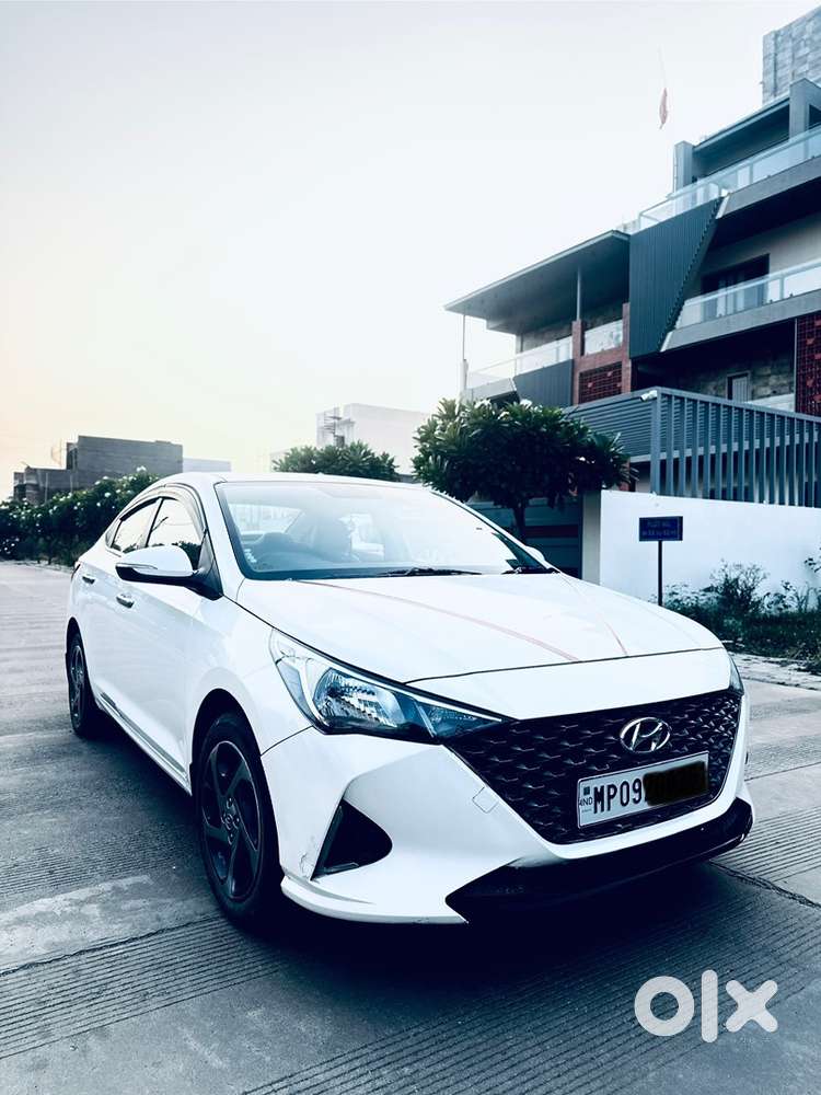 Hyundai Verna Petrol 2023