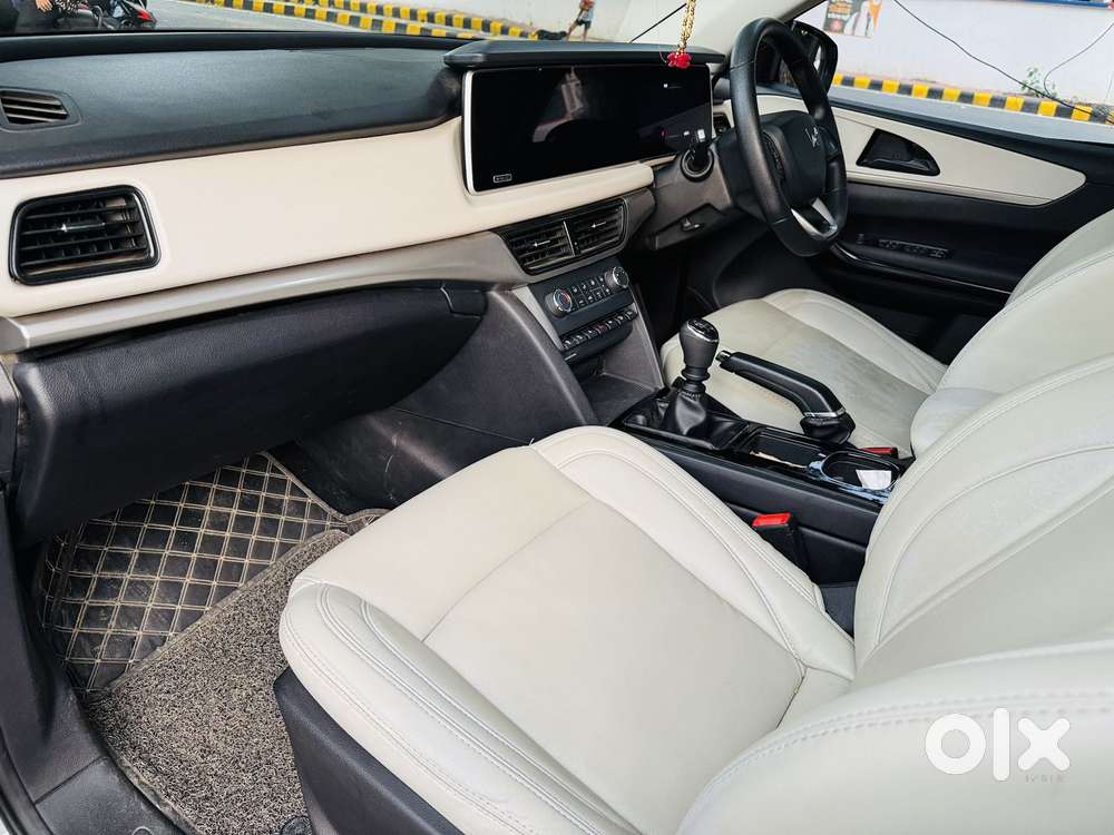 Mahindra Xuv700 2.2 Ax 5 Diesel Mt 7 Str, 2022, Diesel