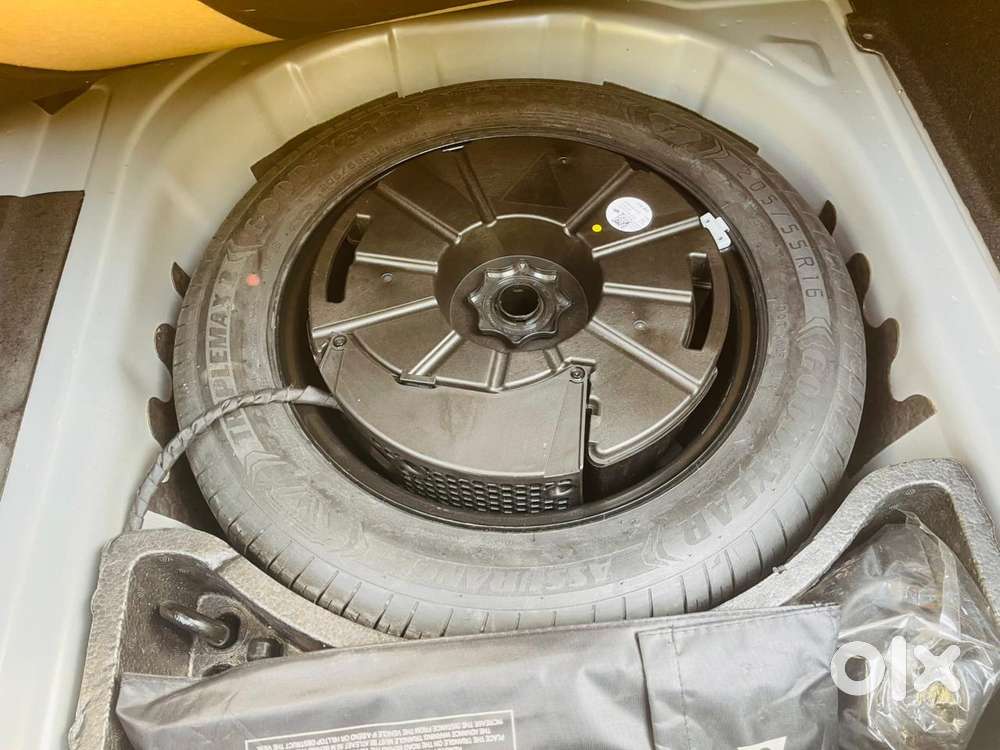 Skoda Slavia 1.5 Tsi Style, 2022, Petrol