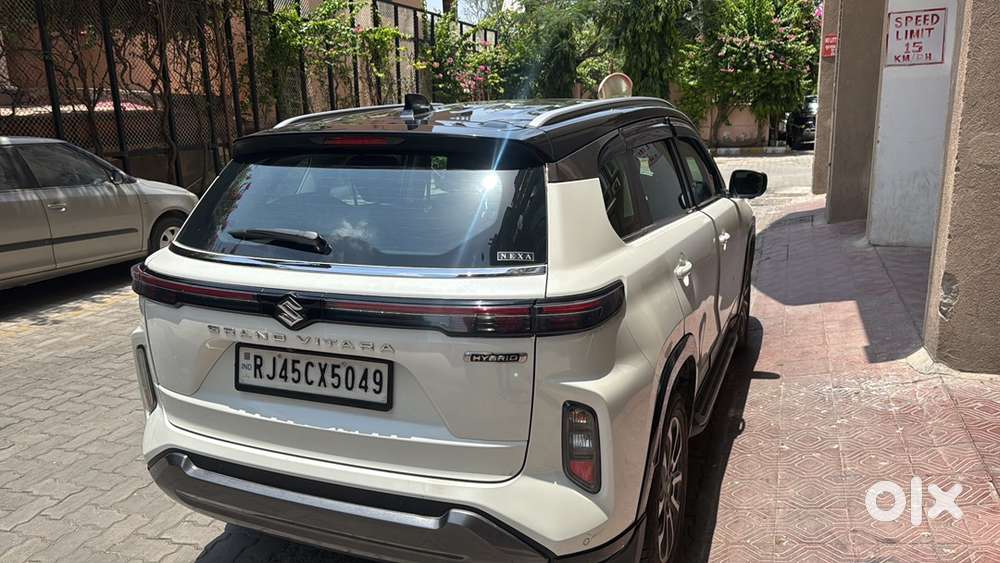 Maruti Suzuki Grand Vitara 2023 Hybrid Alpha Plus