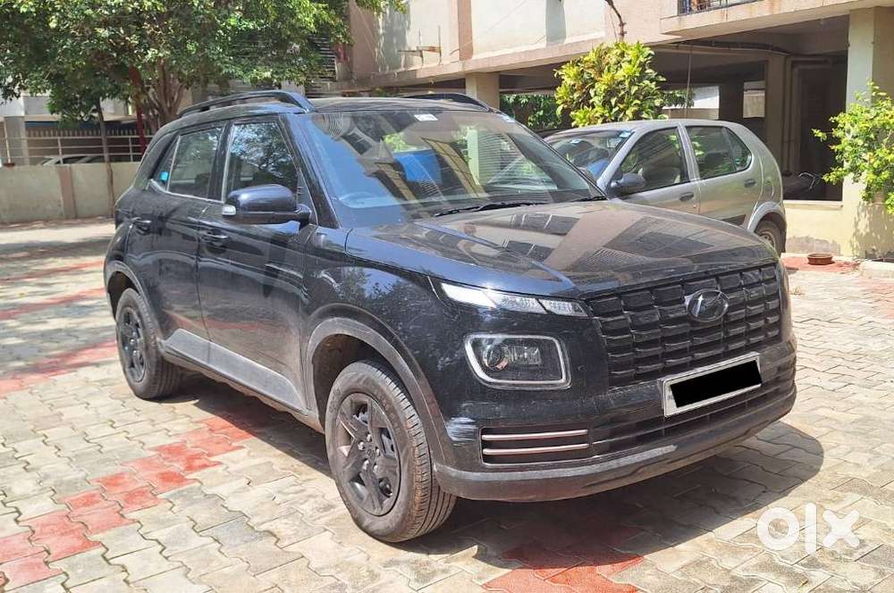 Hyundai Venue 1.2 S (o), 2024, Petrol