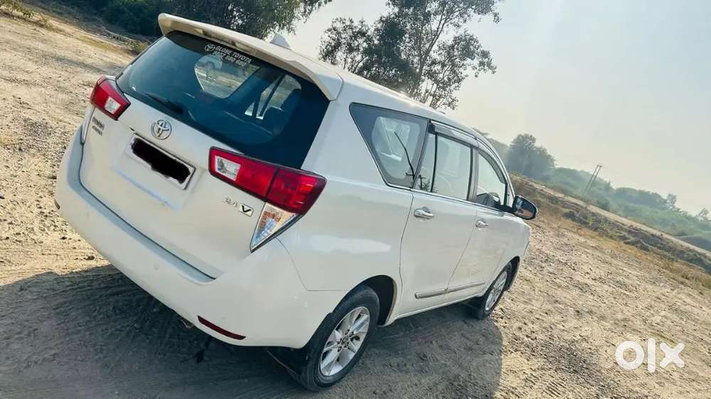 Toyota Innova Crysta 7 Str 2017