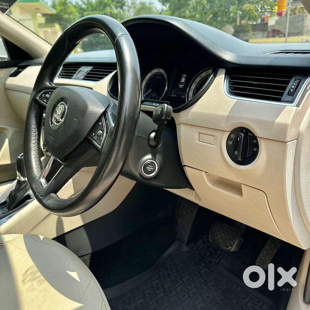 Skoda Octavia 1.8 Tsi At Style, 2018, Petrol