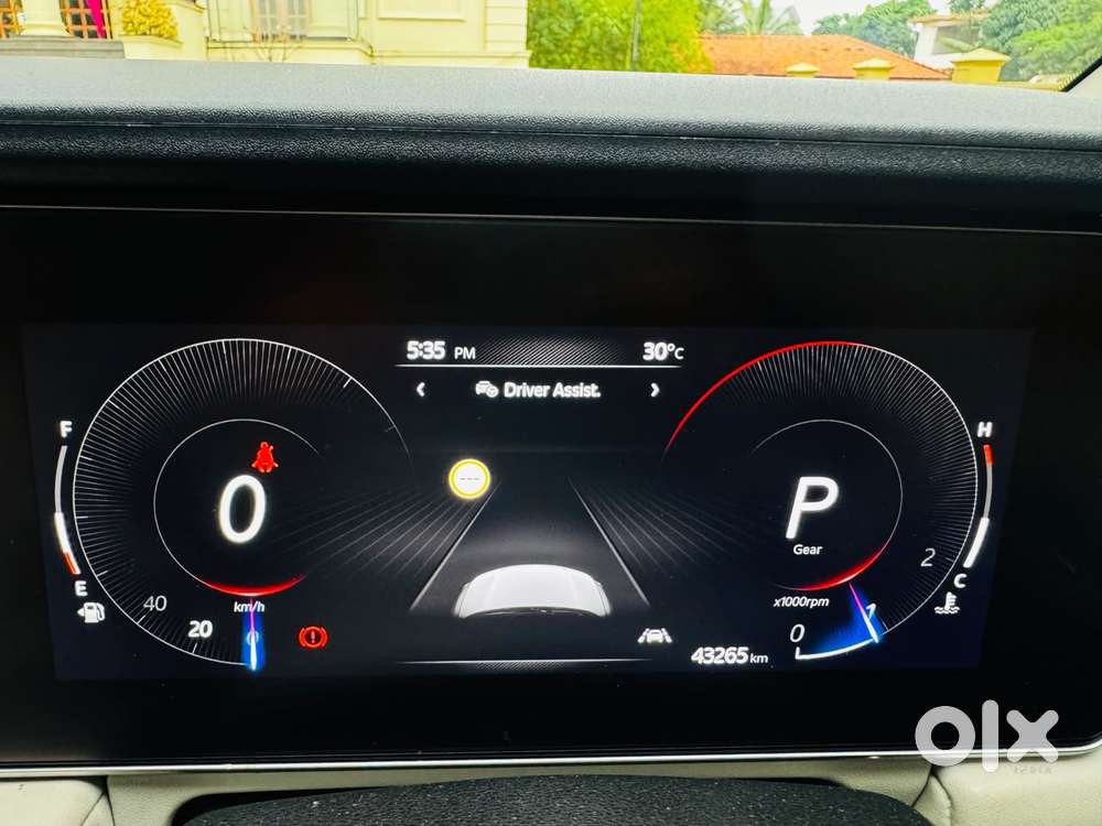 Mahindra Xuv700 2.2 Ax 3 Diesel Mt 7 Str, 2024, Diesel