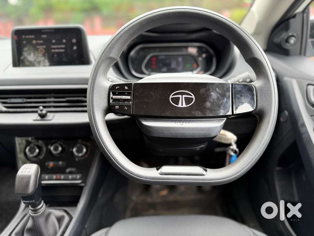 Tata Nexon Smart Plus1.2 Revotron Petrol 5 Mt, 2025, Petrol