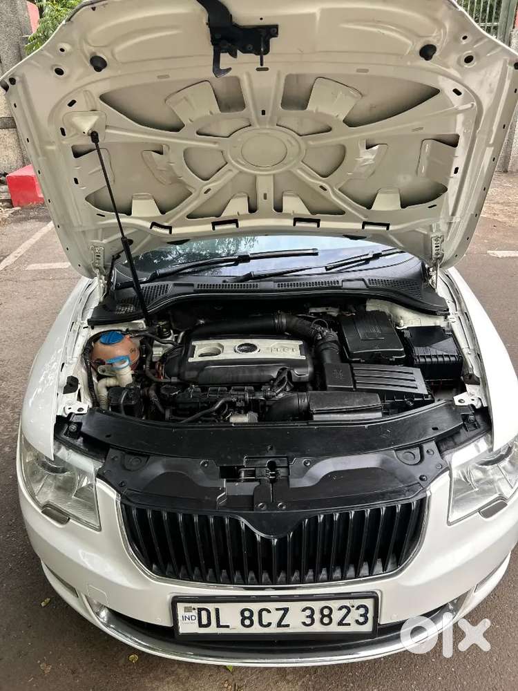 Skoda Superb 2013 Petrol Well Maintained